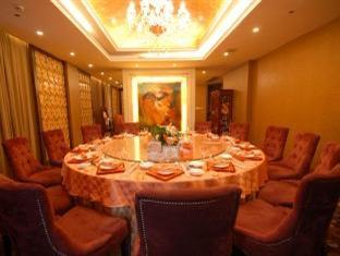 Peach Blossom Castle Hotel Шанхай Екстериор снимка